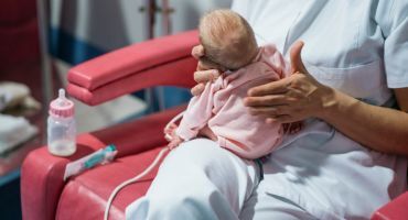 infirmière en pouponnière
